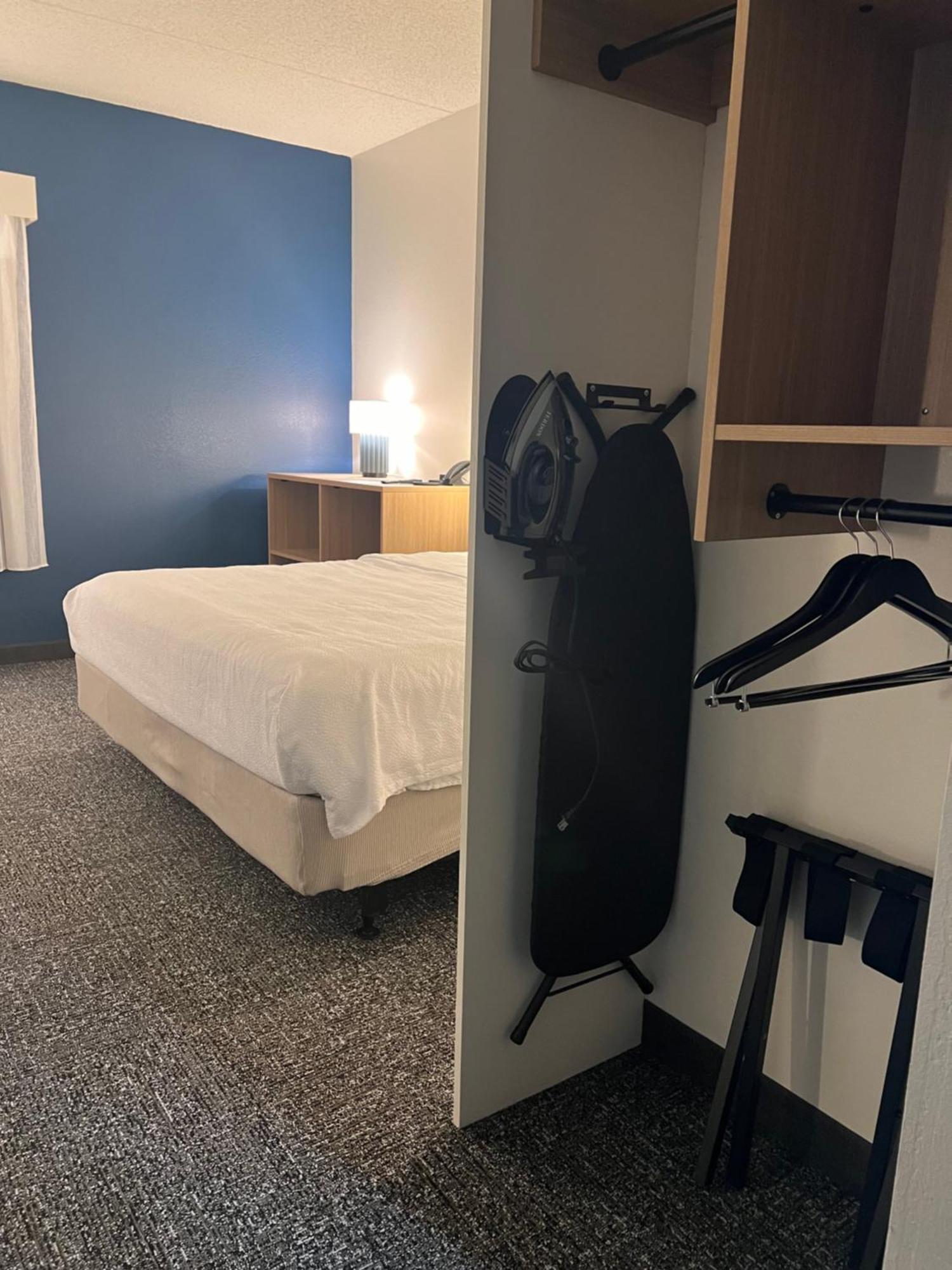 Spx Hotel Грин Бэй Экстерьер фото